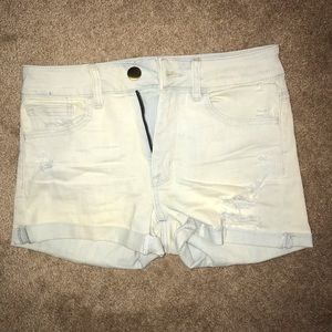 American Eagle size 4 light ripped jean shorts